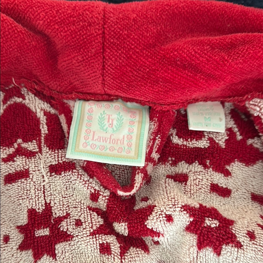 Lawford Red and White Patterned robe